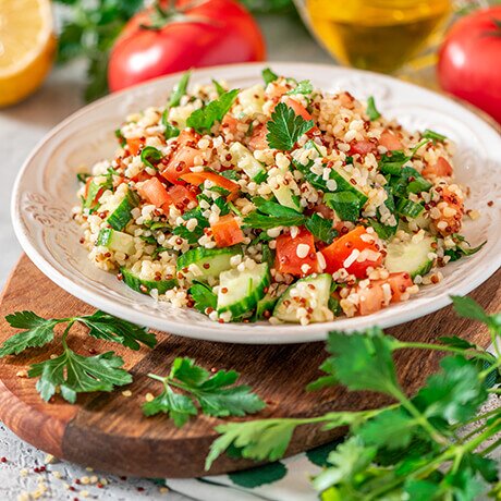 Mediterranean Quinoa Salad (Vegetarian)